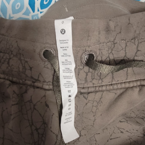 Joggers - Picture 3 of 3